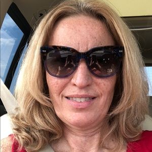 Meet your Posher, Leigh